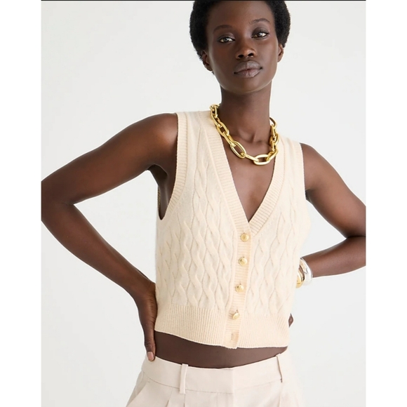 Cashmere cropped cable-knit sweater-vest - Main Image